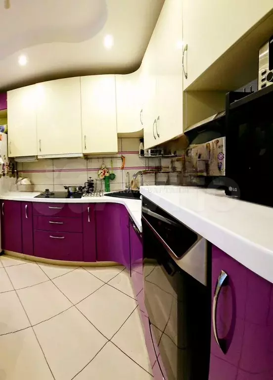 3-к. квартира, 71 м, 2/25 эт. - Фото 1