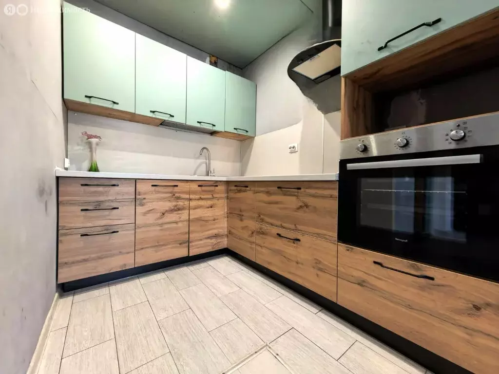 2-комнатная квартира: Иркутск, улица Лермонтова, 63А (54 м) - Фото 0