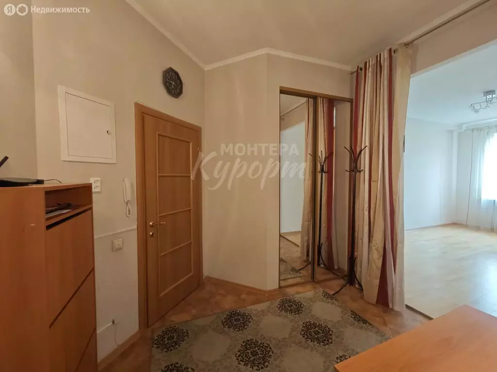 2-комнатная квартира: Магнитогорск, Уральская улица, 60 (70.3 м) - Фото 1