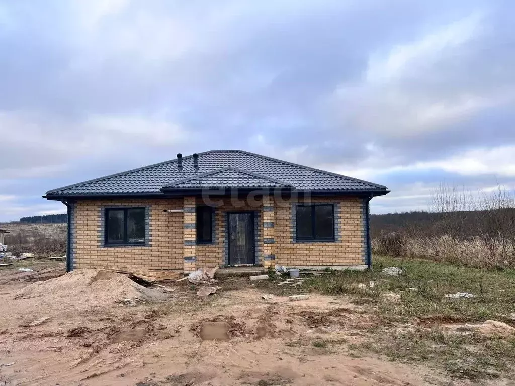 Дом в Смоленская область, Смоленский муниципальный округ, д. Быльники ... - Фото 1