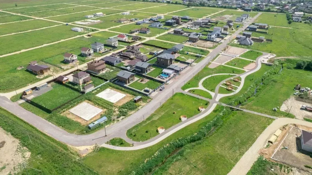 Участок в Ленинградская область, Гатчинский муниципальный округ, д. ... - Фото 2