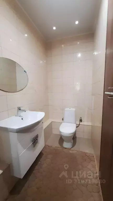 2-к кв. Свердловская область, Екатеринбург ул. Авиационная, 12 (67.0 ... - Фото 1
