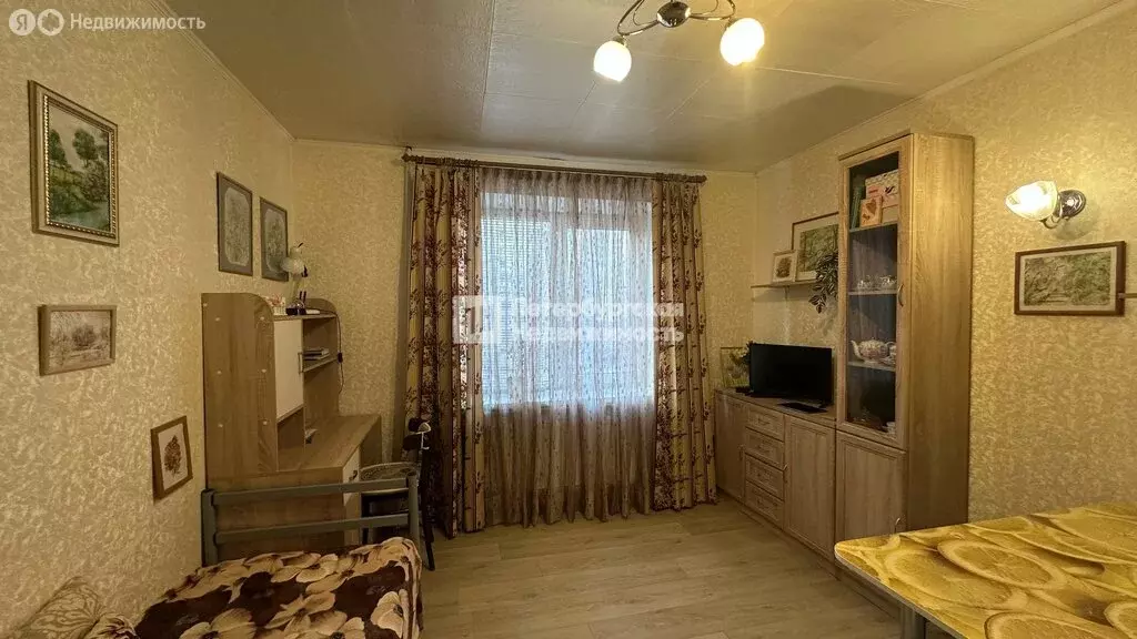 1к в 8-комнатной квартире (12.1 м) - Фото 1