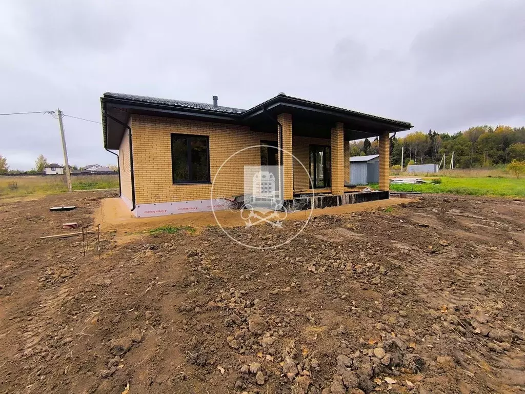 Дом в Калужская область, Малоярославецкий муниципальный округ, ... - Фото 2
