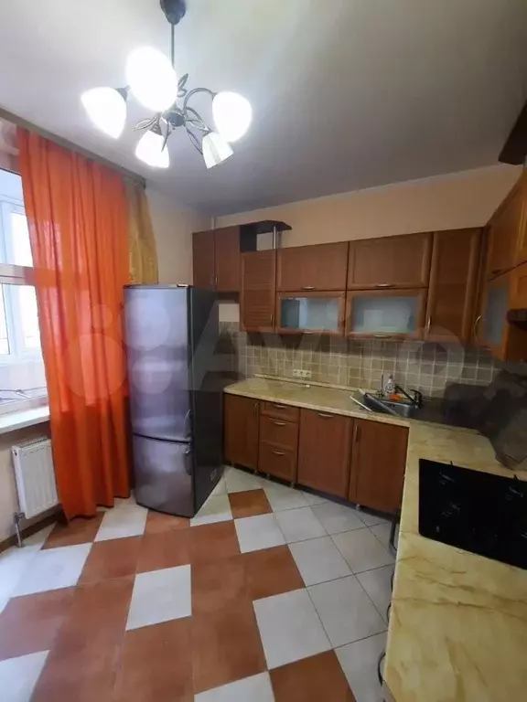 2-к. квартира, 60 м, 2/5 эт. - Фото 0