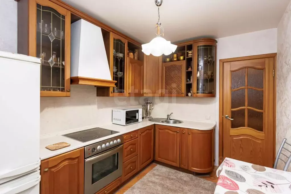 2-к кв. Тюменская область, Тюмень Депутатская ул., 129 (48.0 м) - Фото 1