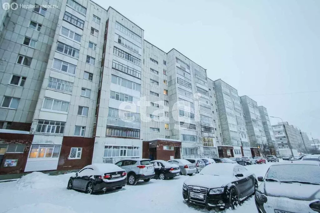 4-комнатная квартира: Тобольск, 4-й микрорайон, 13 (73 м) - Фото 1
