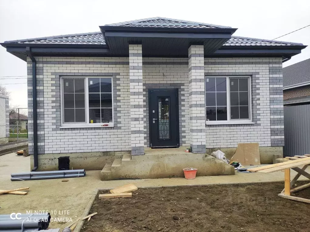 Дом в Краснодарский край, Славянск-на-Кубани ул. Щорса (90 м) - Фото 1