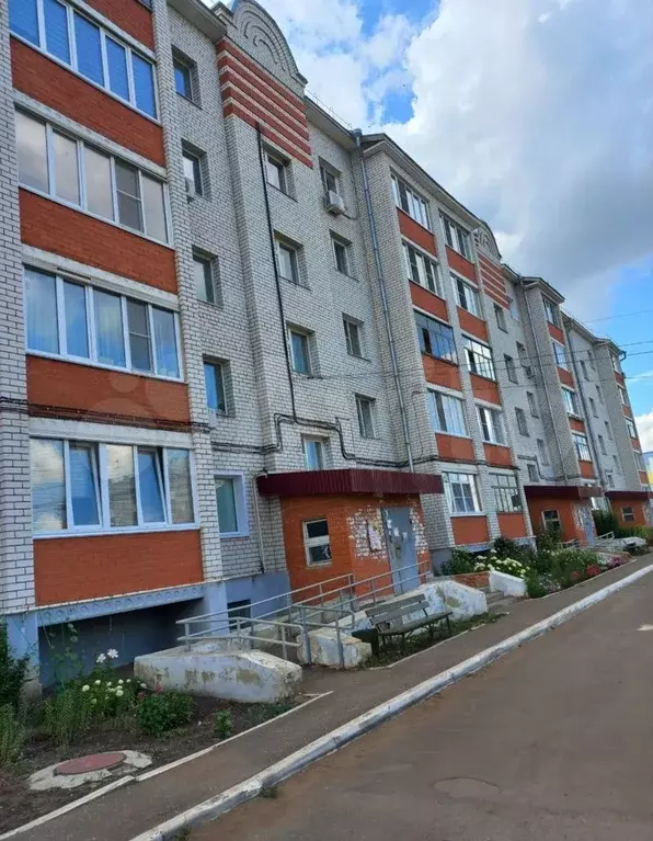 2-к. квартира, 60 м, 5/5 эт. - Фото 1