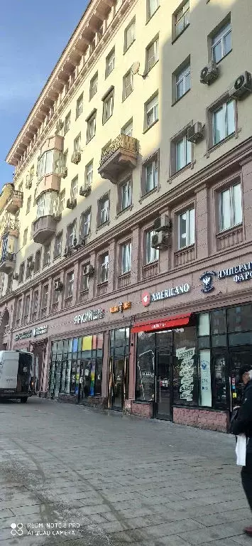 Продается комната в 6-комнатной квартире - Фото 2