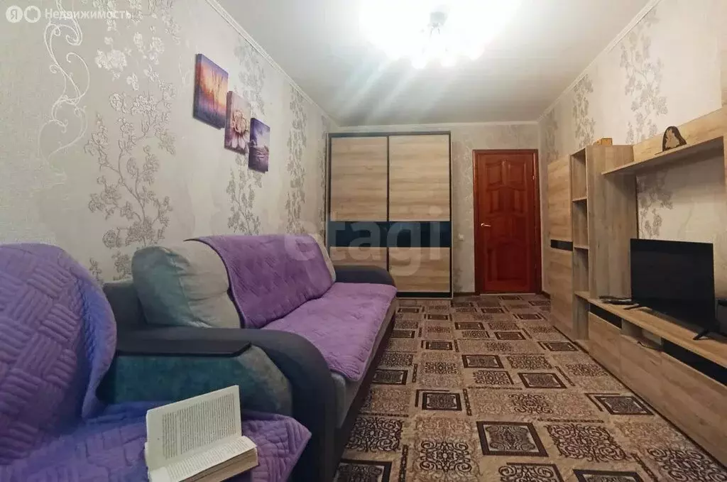 2-комнатная квартира: Энгельс, улица 148-й Черниговской Дивизии, 4 ... - Фото 2