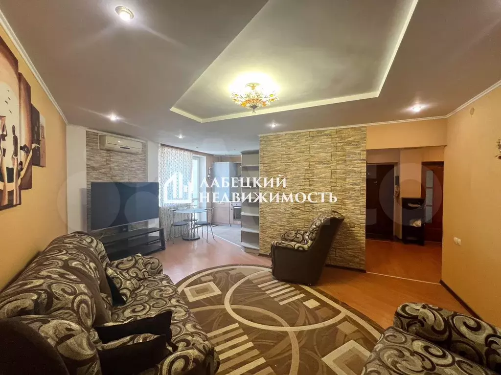 3-к. квартира, 90,4 м, 4/6 эт. - Фото 0