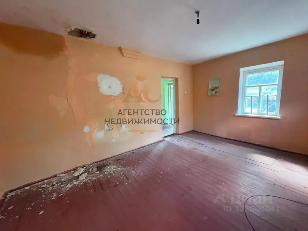 Дом в Крым, Кировский район, Абрикосовское с/пос, с. Бабенково ул. ... - Фото 2