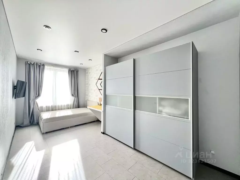 Студия Санкт-Петербург просп. Малый Васильевского острова, 63 (28.0 м) - Фото 0