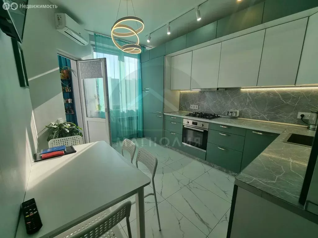 2-комнатная квартира: Анапа, улица Поликарпова, 2к12 (62 м) - Фото 1