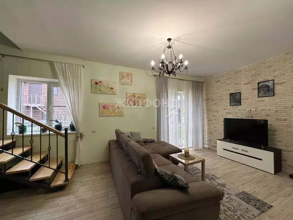 Дом в Астраханская область, Приволжский район, с. Растопуловка ... - Фото 2