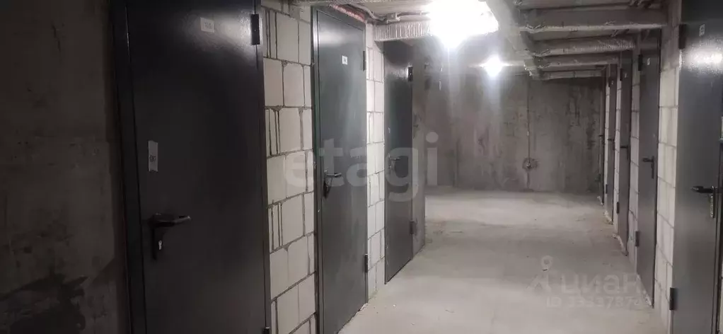 Склад в Тюменская область, Тюмень ул. Тимофея Чаркова, 28 (4 м) - Фото 1