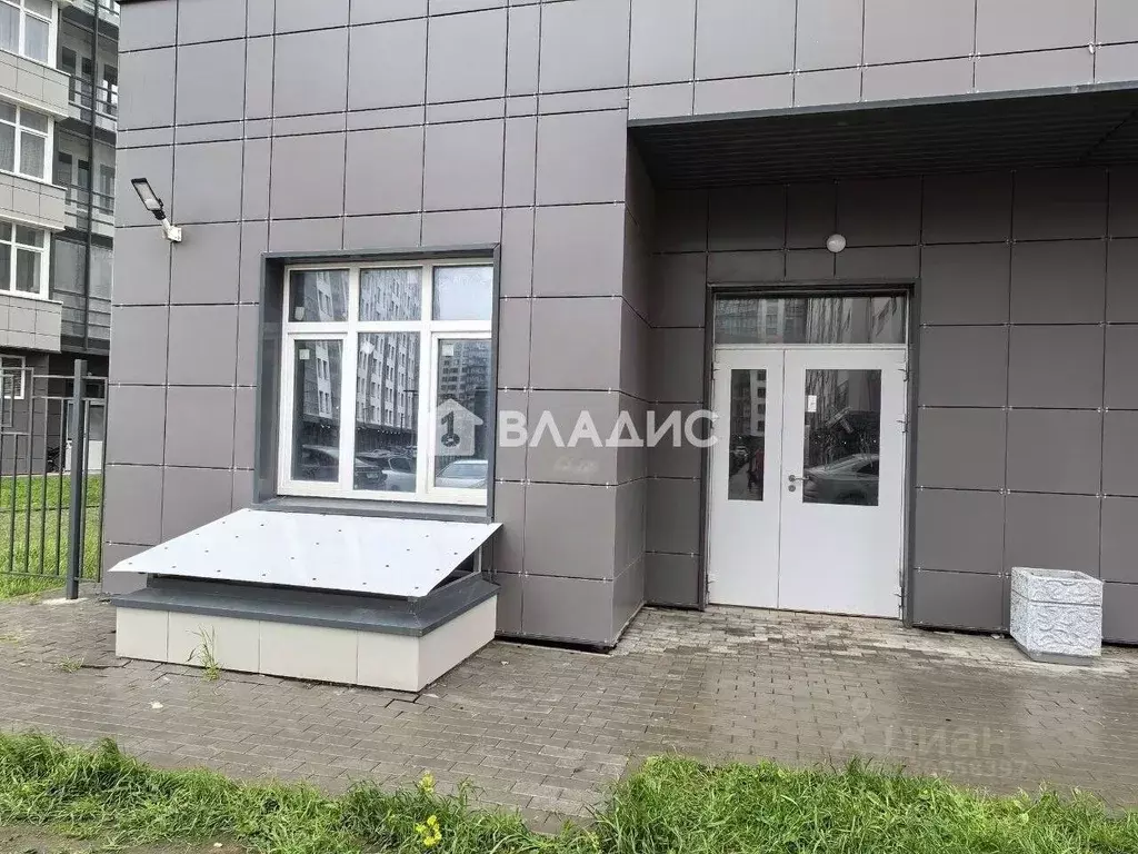 Помещение свободного назначения в Санкт-Петербург пос. Шушары, просп. ... - Фото 1