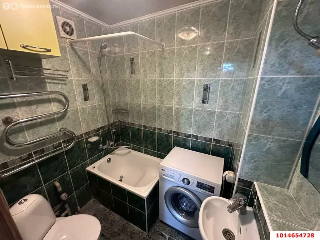 2-комнатная квартира: Краснодар, Кузнечная улица, 111 (38 м) - Фото 0