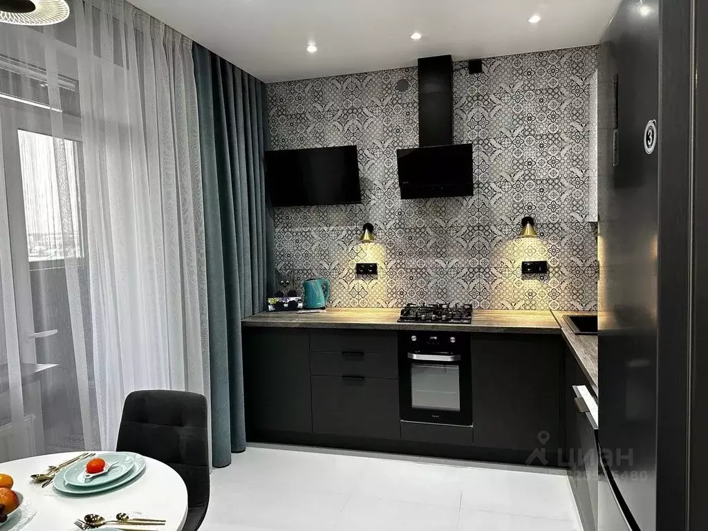 1-к кв. Калининградская область, Калининград Аэропортная ул. (42.0 м) - Фото 1