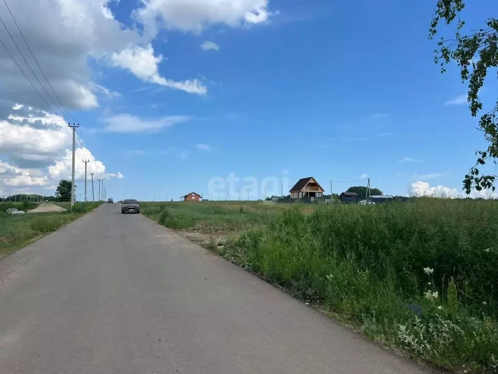 Участок в Татарстан, Лаишевский район, с. Среднее Девятово  (10.0 ... - Фото 0