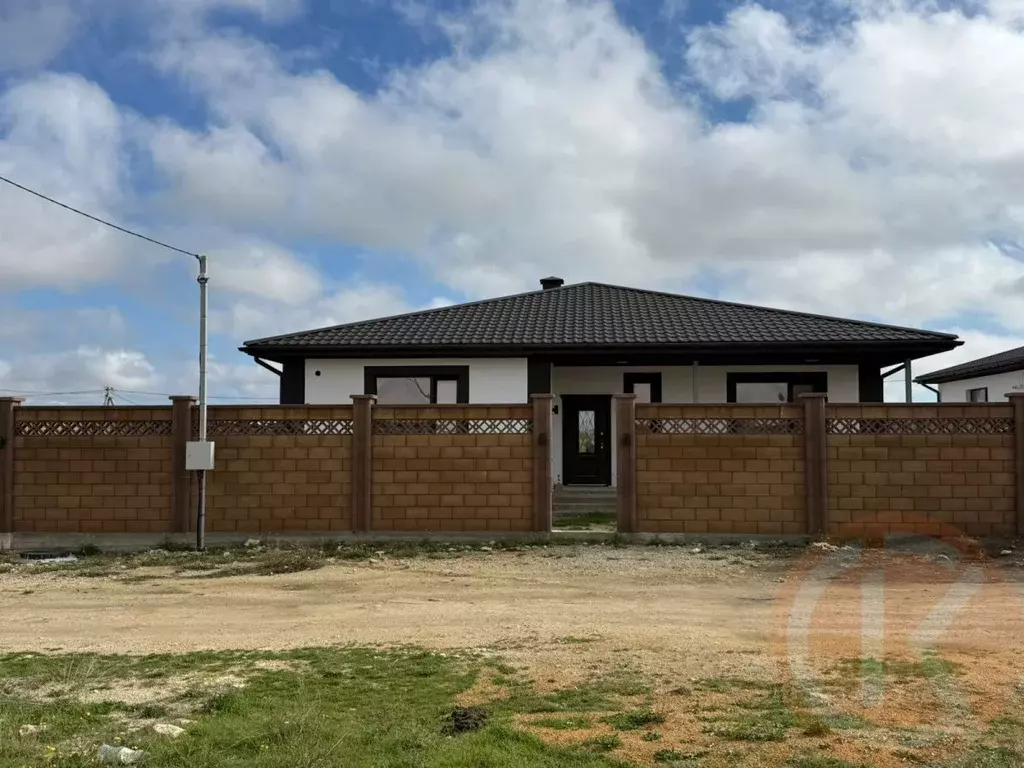 Дом в Крым, Евпатория ул. Бакчалык, 12 (178 м) - Фото 1