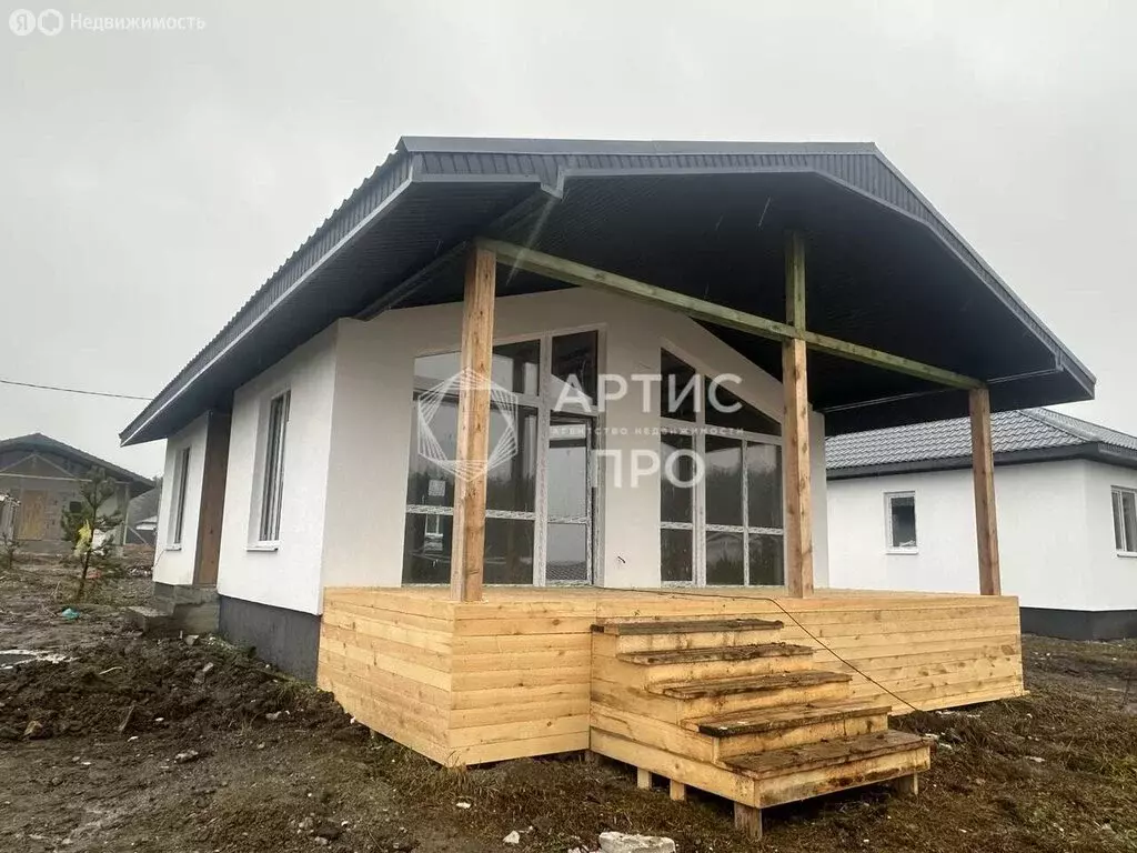 Дом в Свердловская область, Сысертский муниципальный округ, деревня ... - Фото 1