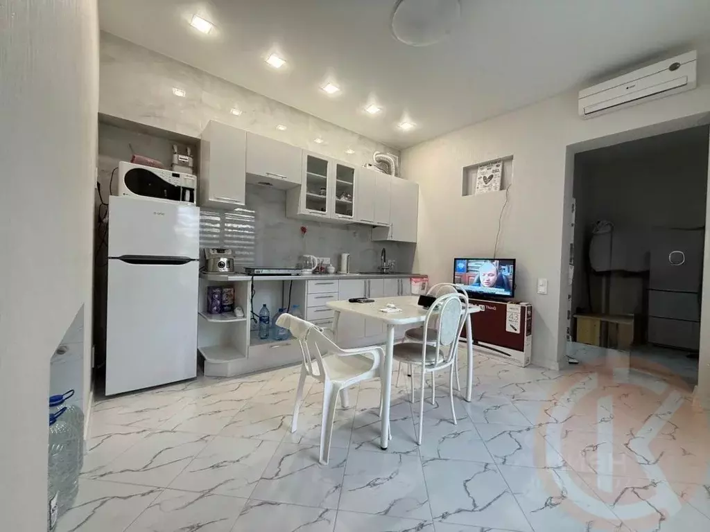 2-к кв. Крым, Евпатория ул. Хозяйственная, 12 (50.0 м) - Фото 2