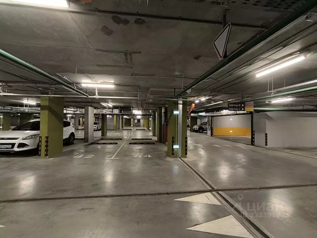 Гараж в Москва Бартеневская ул., 18к1 (13 м) - Фото 1