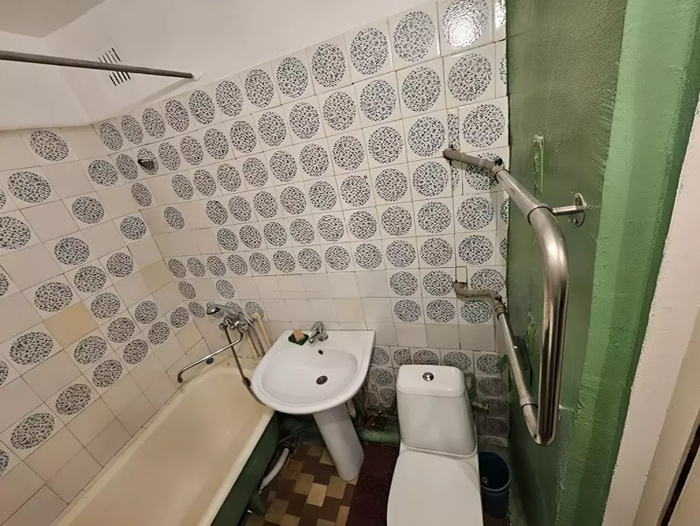 2-к кв. Свердловская область, Екатеринбург ул. Корепина, 36А (45.0 м) - Фото 2