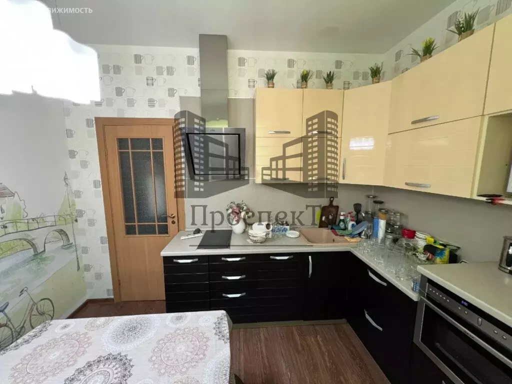 4-комнатная квартира: Норильск, улица Орджоникидзе, 1Б (80.2 м) - Фото 1