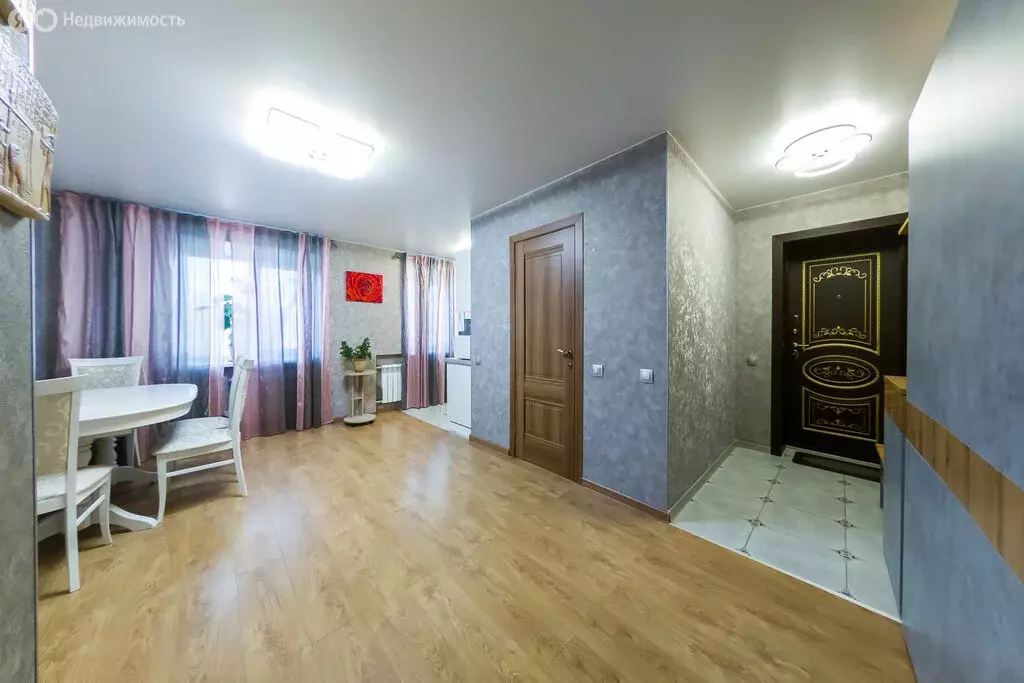 3-комнатная квартира: Екатеринбург, улица Степана Разина, 76 (58 м) - Фото 0