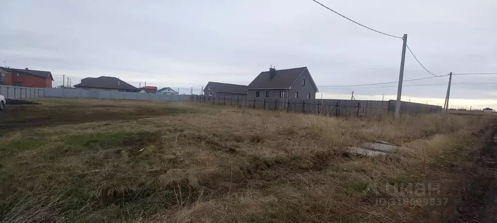 Участок в Омская область, Азовский Немецкий Национальный район, д. ... - Фото 0