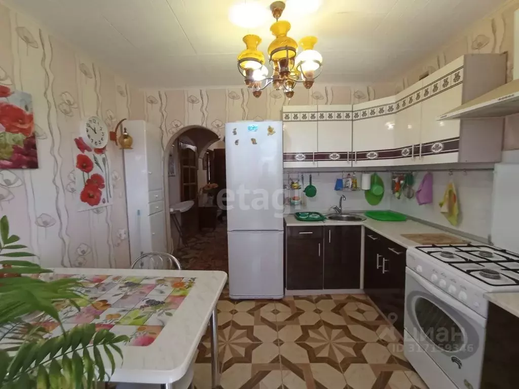 3-к кв. Краснодарский край, Ейск Красная ул. (74.7 м) - Фото 0