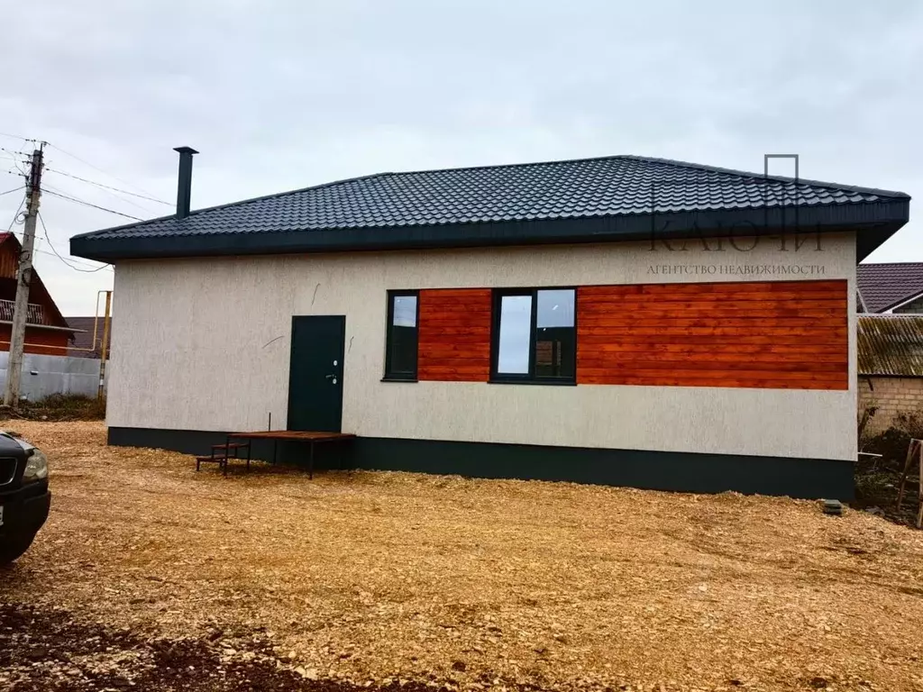 Дом в Челябинская область, с. Агаповка ул. Известковая (100 м) - Фото 1