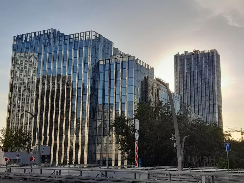 Свободной планировки кв. Москва Береговой проезд, 2 (103.5 м) - Фото 2