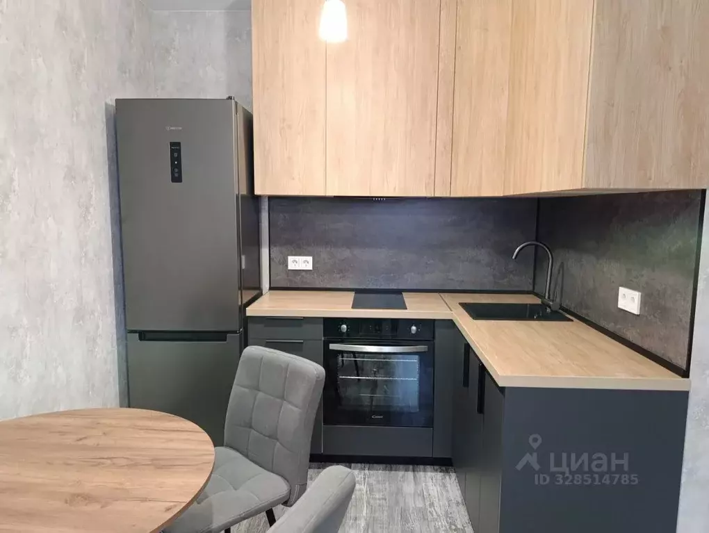 2-к кв. Волгоградская область, Волгоград ул. Гаря Хохолова, 4 (36.0 м) - Фото 1