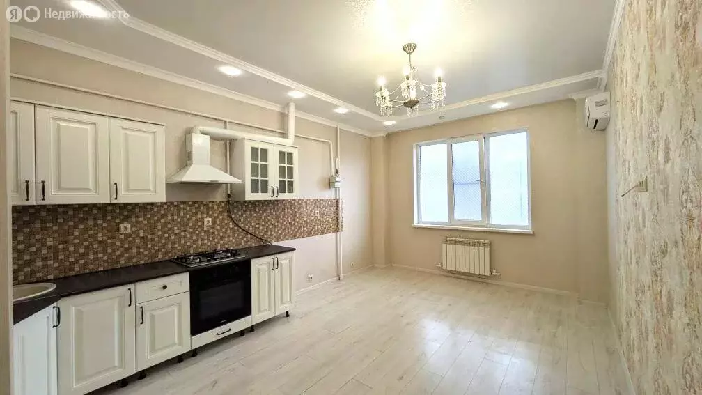 1-комнатная квартира: Новороссийск, Екатерининская улица, 2 (47 м) - Фото 1