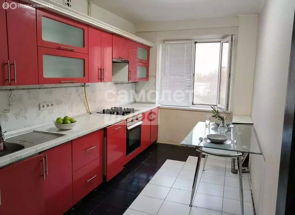 3-комнатная квартира: Салават, улица Губкина, 11/87 (67.7 м) - Фото 0