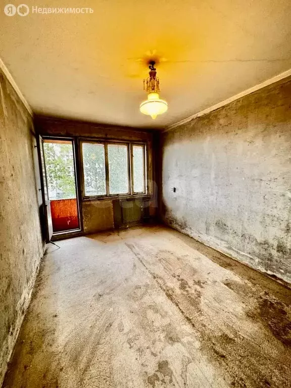3-комнатная квартира: Санкт-Петербург, улица Симонова, 12/9 (60.3 м) - Фото 0