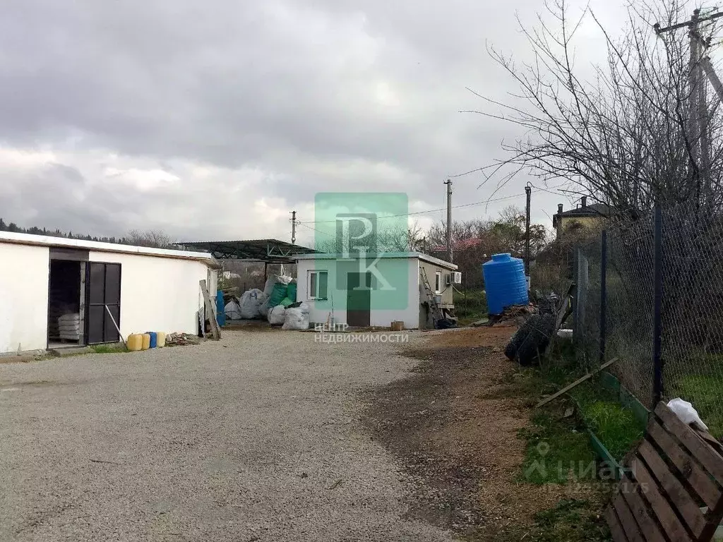 Участок в Севастополь ш. Монастырское, 10 (4.0 сот.) - Фото 2