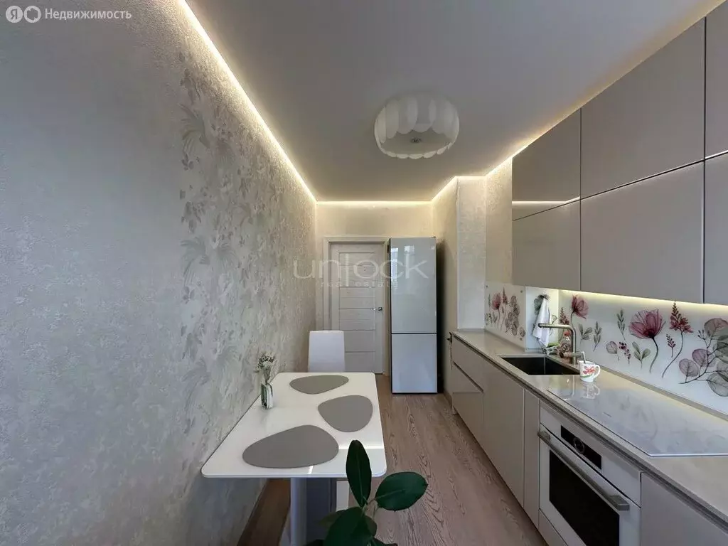 2-комнатная квартира: Москва, Мячковский бульвар, 1 (70.5 м) - Фото 1