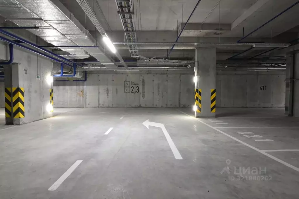 Гараж в Свердловская область, Екатеринбург ул. Азина, 31 (15 м) - Фото 2