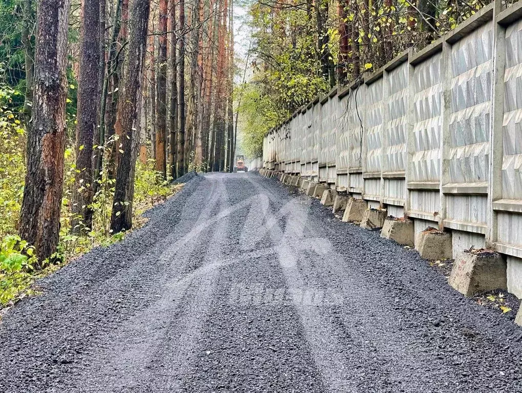 Участок в Московская область, Наро-Фоминский городской округ, д. ... - Фото 0