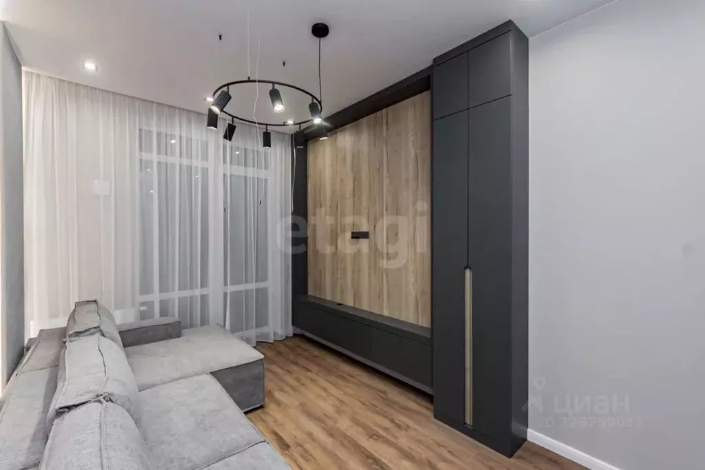 1-к кв. Тюменская область, Тюмень ул. Федюнинского, 30к8 (45.5 м) - Фото 0