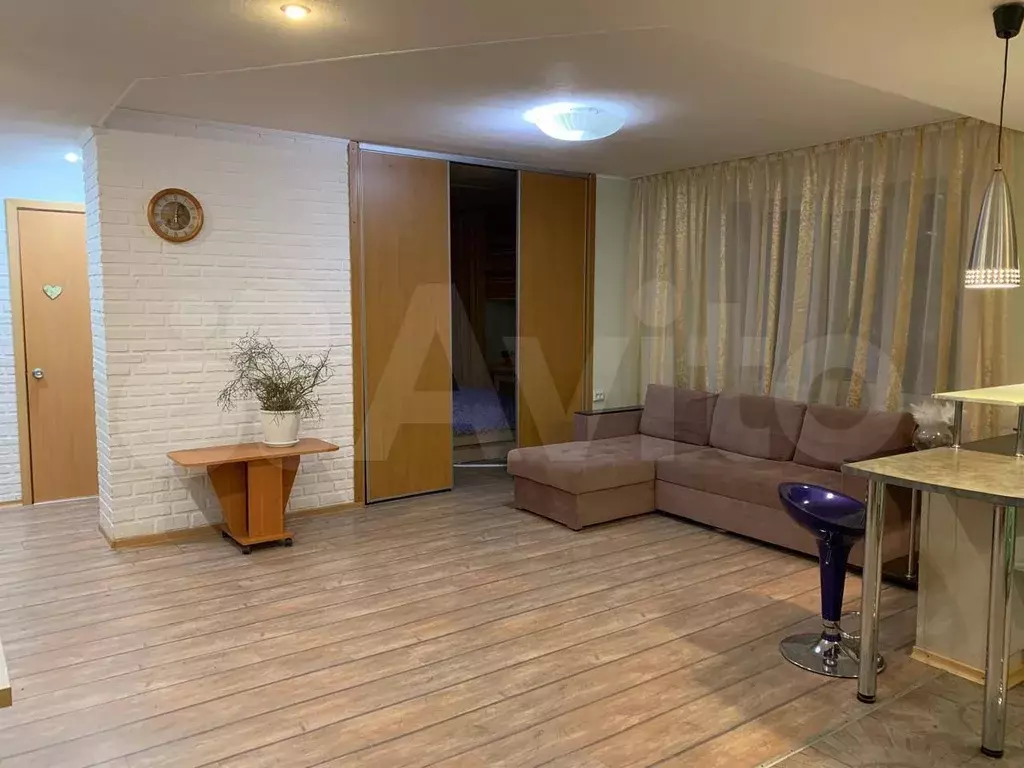 3-к. квартира, 65 м, 5/5 эт. - Фото 0