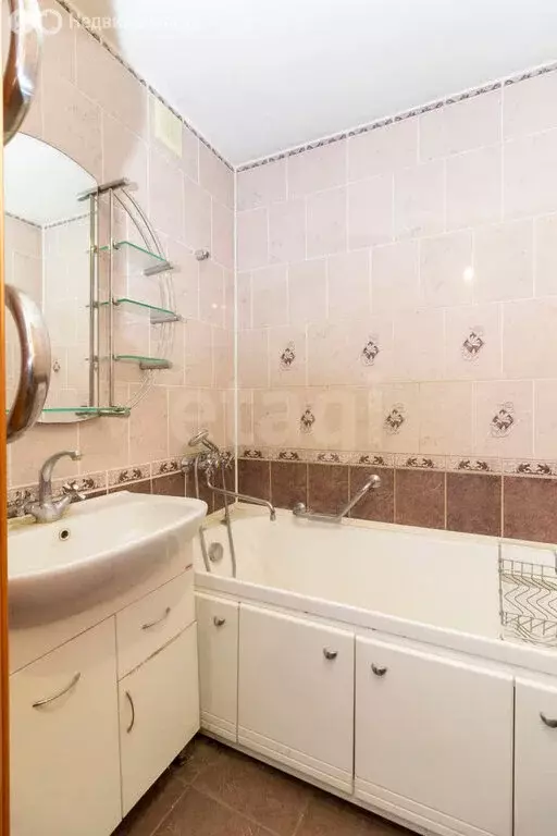 2-комнатная квартира: Тюмень, Ставропольская улица, 13 (53.1 м) - Фото 1