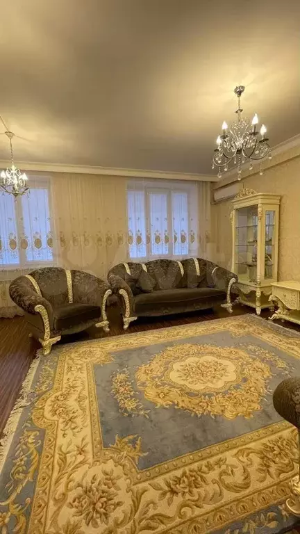 3-к. квартира, 100 м, 1/10 эт. - Фото 1