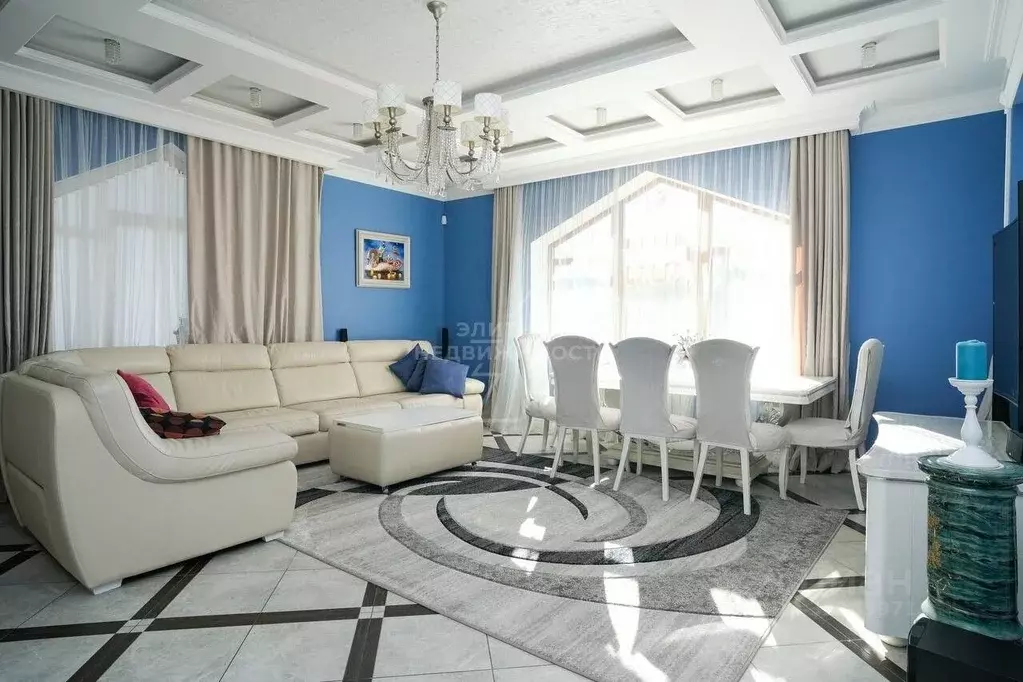 Дом в Татарстан, Казань ул. Джалиловцев, 13 (286 м) - Фото 1