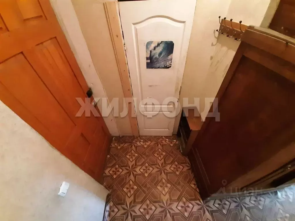 Студия Алтайский край, Барнаул ул. 40 лет Октября, 31 (18.5 м) - Фото 1